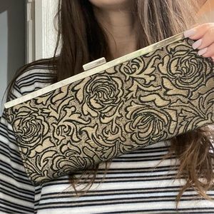 Style & co clutch ! Gold and black, floral print 🖤